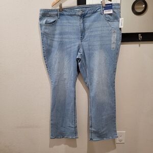 Old Navy Mid-Rise Light Wash Denim Wow Boot-Cut Jeans Plus Size 24  NWT